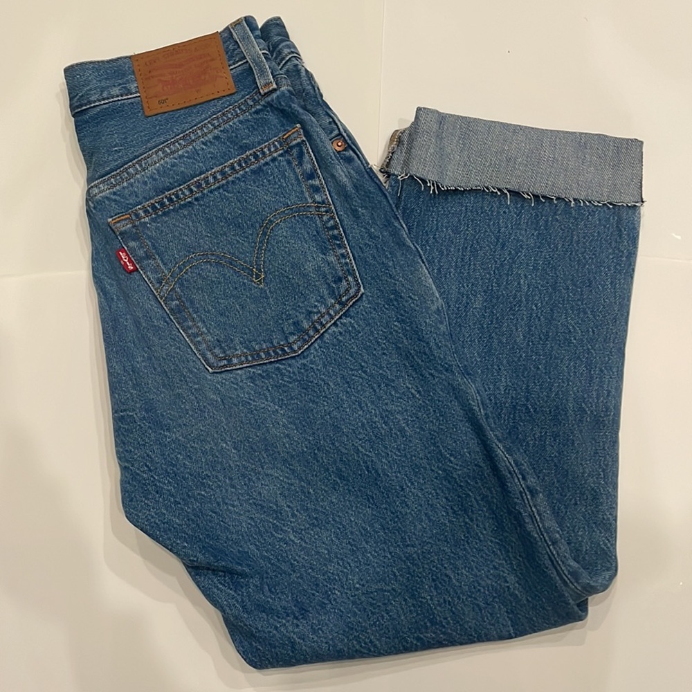 Levi’s 501 Crop Frayed - Picture 10 of 10
